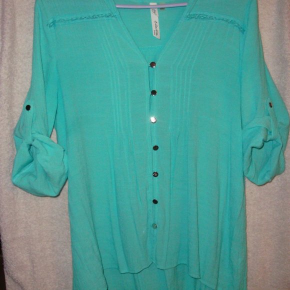 Teal button-up - Picture 6 of 7